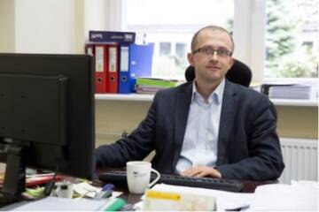 Dr Maciej Dębski-ekpert-san